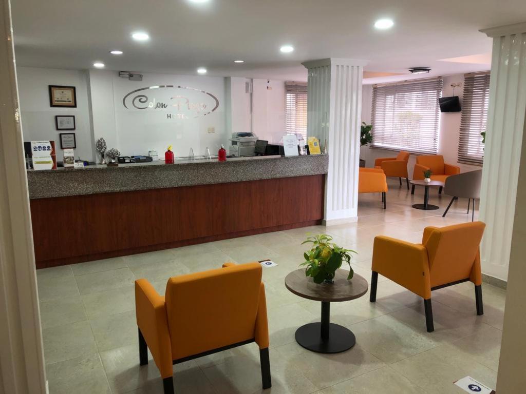 Colon Plaza Hotel Tumaco Buitenkant foto